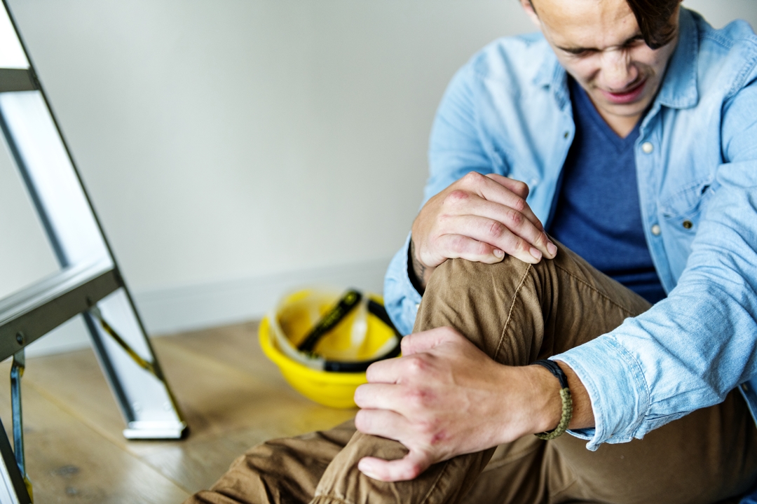 Hurting A Knee At Work Hurting A Knee At Work