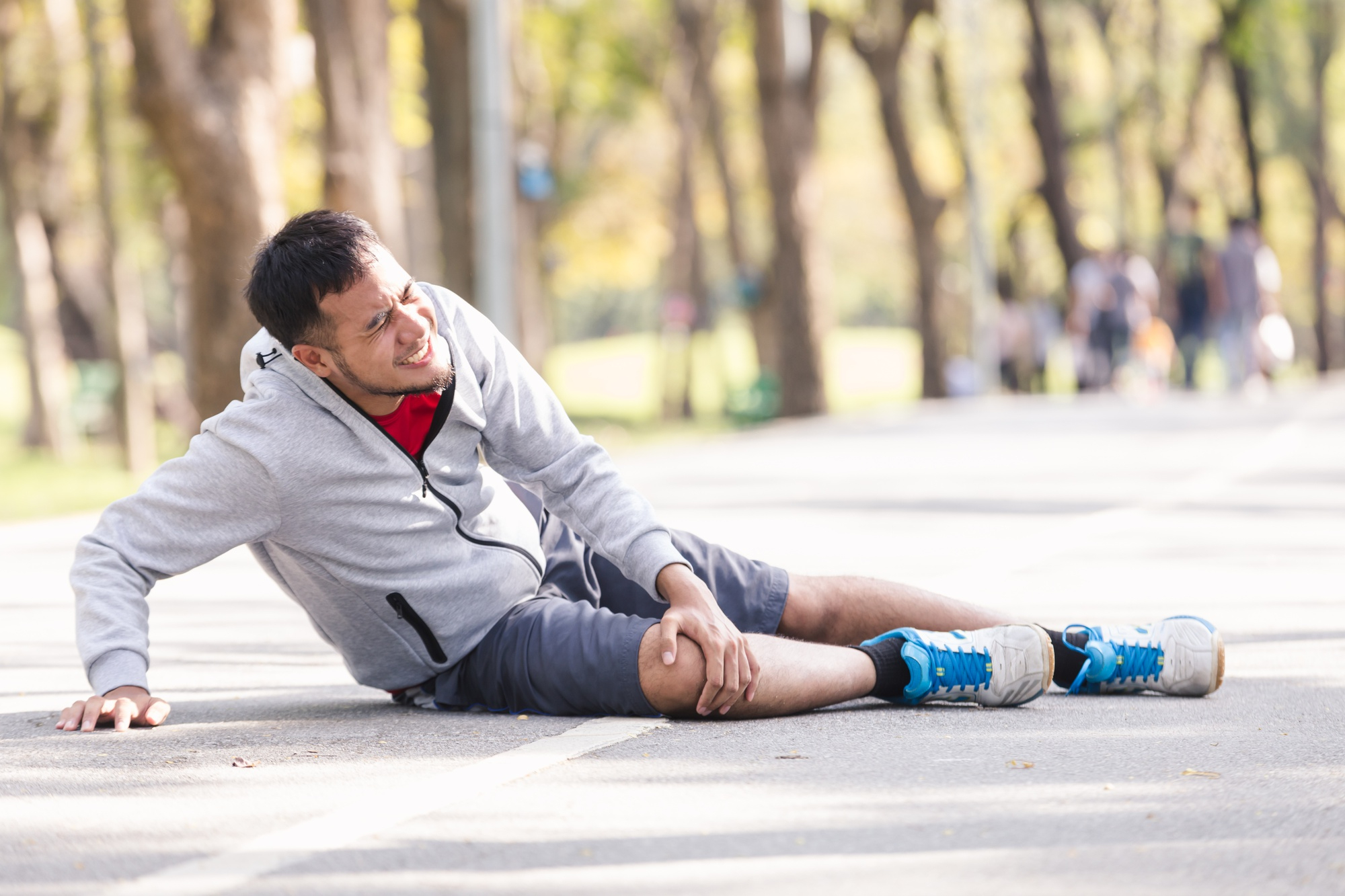 Sport man knee injury